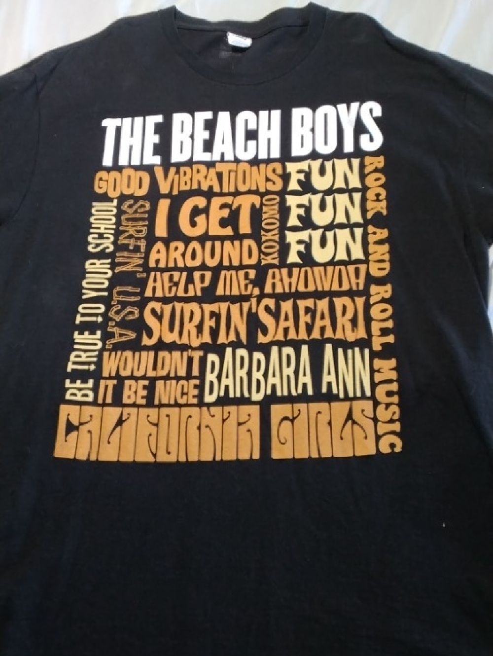CelebrateThe Best Of The Beach Boys With This Great Graphic Tee , L , $16